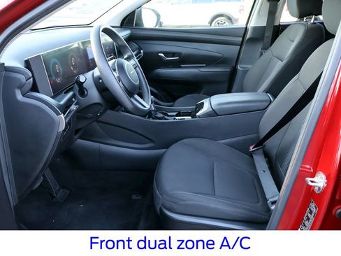 Used 2025 Hyundai Tucson SEL FWD image 33