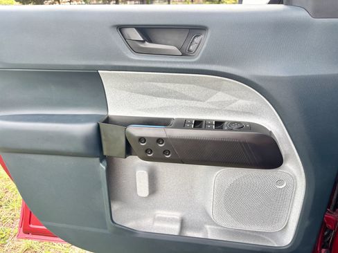 Used 2025 Ford Maverick XLT w/ XLT Luxury Package image 21