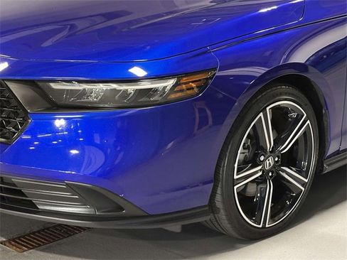 Certified 2023 Honda Accord Sport image 10