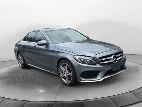 Used 2017 Mercedes-Benz C 300 4MATIC Sedan image 5