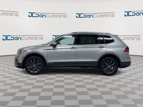 Used 2023 Volkswagen Tiguan SE image 5
