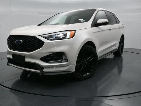 Used 2019 Ford Edge ST w/ Equipment Group 401A AWD/4WD image 9