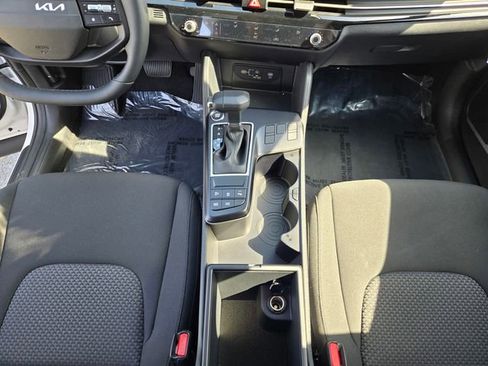 New 2026 Kia Sportage LX FWD image 20
