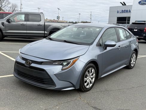 Used 2023 Toyota Corolla LE image 8