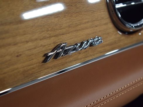 New 2026 Bentley Bentayga AWD/4WD image 28