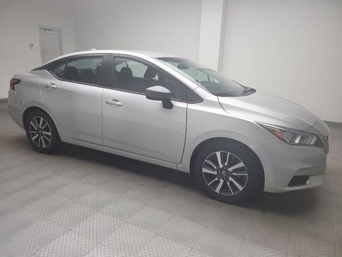 Used 2021 Nissan Versa SV FWD image 11