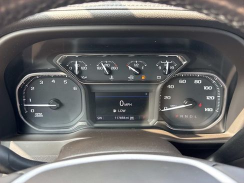 Used 2022 GMC Sierra 1500 SLT w/ SLT Premium Package AWD/4WD image 17
