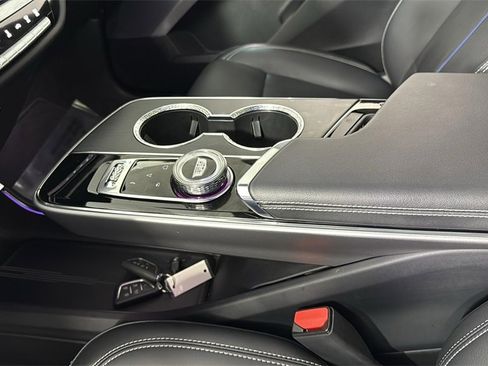 Used 2025 Cadillac Lyriq Sport image 25