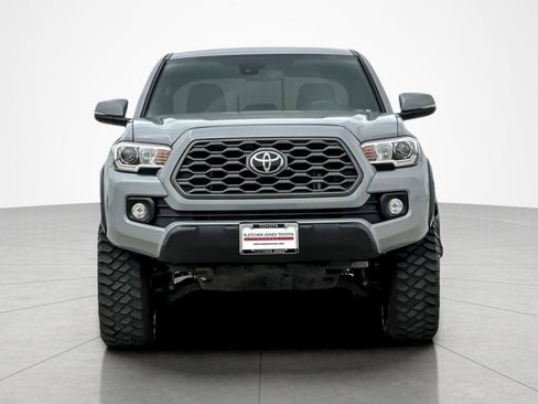Used 2021 Toyota Tacoma TRD Off-Road w/ Technology Package AWD/4WD image 8