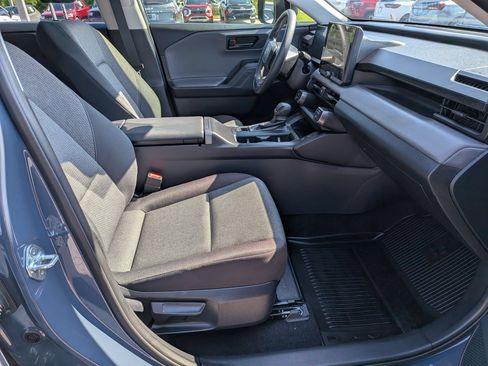 Used 2026 Toyota RAV4 LE AWD/4WD image 35