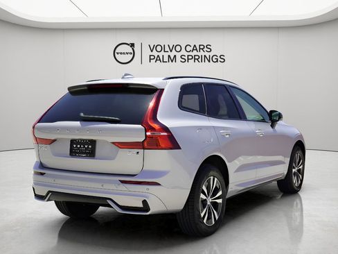 New 2025 Volvo XC60 B5 Core w/ Climate Package image 8