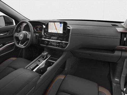 New 2025 Nissan Pathfinder Platinum image 11