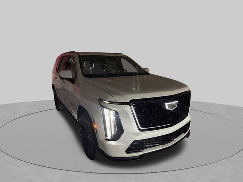 Certified 2026 Cadillac Escalade V AWD/4WD image 7