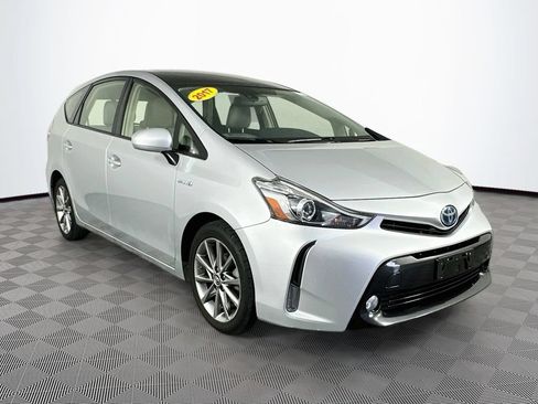 Used 2017 Toyota Prius V Two FWD image 1