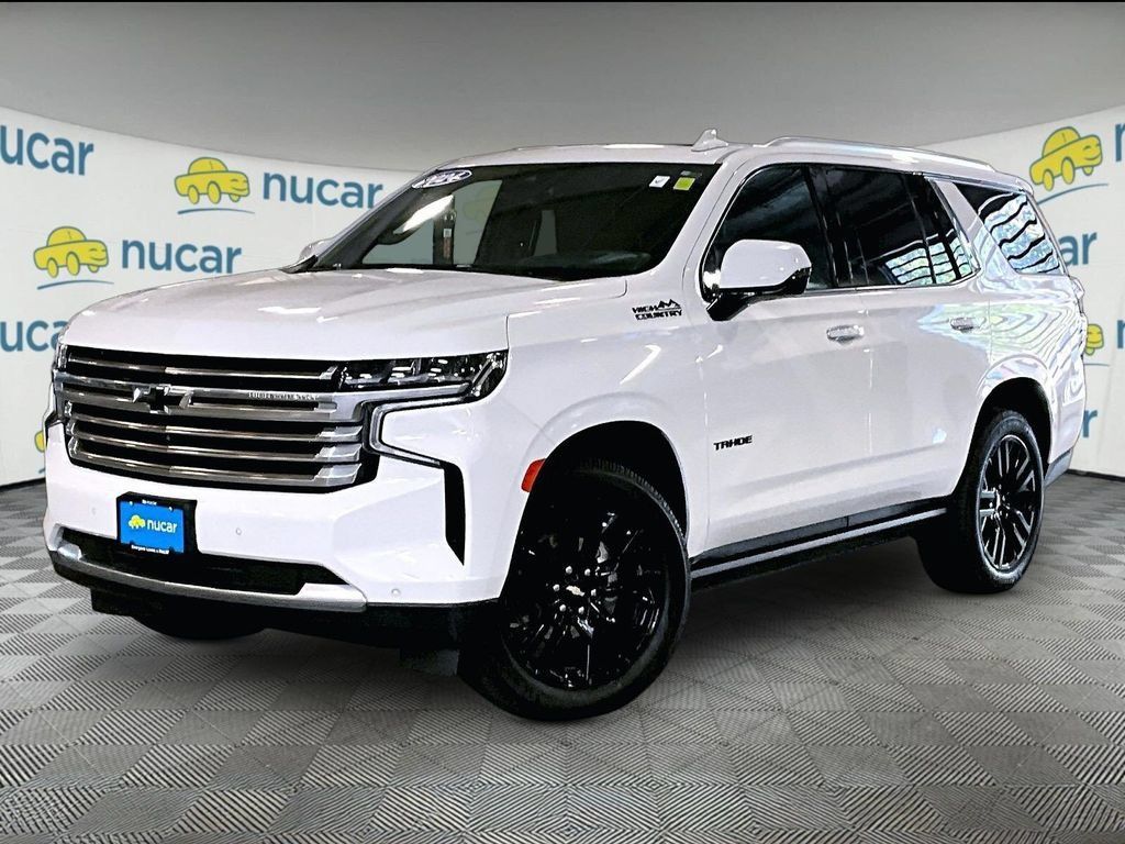 Used 2024 Chevrolet Tahoe High Country w/ Premium Package 2 AWD/4WD image 3