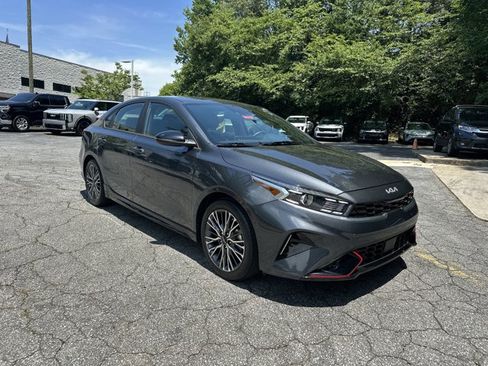 Certified 2024 Kia Forte GT-Line FWD image 4