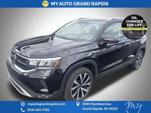 Used 2022 Volkswagen Taos SE AWD/4WD image 36