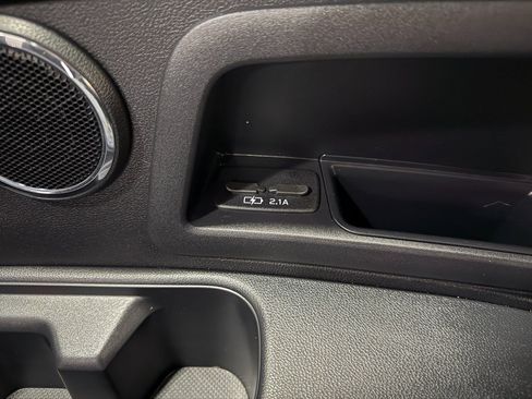 Used 2024 Subaru Ascent Limited w/ Technology Package image 43