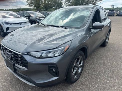 Used 2025 Ford Escape ST-Line Select AWD/4WD image 7