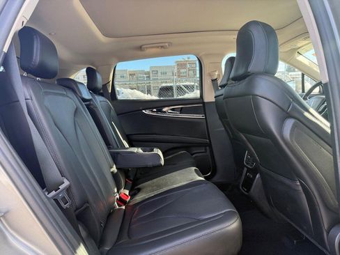 Certified 2023 Lincoln Nautilus Reserve image 13