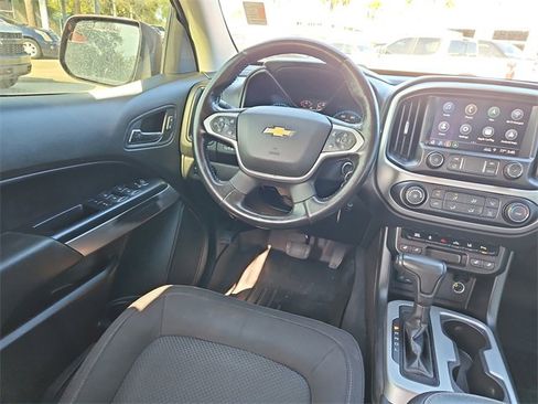Used 2021 Chevrolet Colorado LT w/ Safety Package image 9