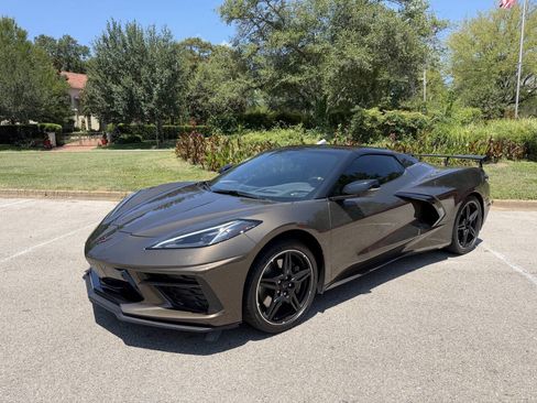 Used 2021 Chevrolet Corvette Stingray Preferred Conv w/ Z51 Performance Package RWD image 1