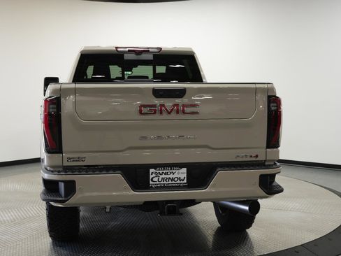 New 2026 GMC Sierra 2500 AT4 w/ AT4 Premium Plus Package AWD/4WD image 9
