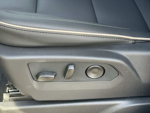 New 2026 GMC Yukon XL Elevation image 20