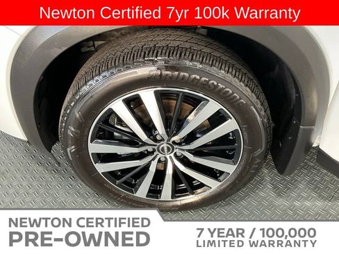 Used 2025 Nissan Pathfinder Platinum FWD image 48