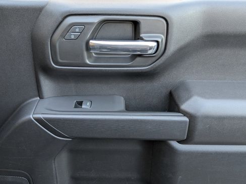 Used 2022 Chevrolet Silverado 1500 Custom image 21