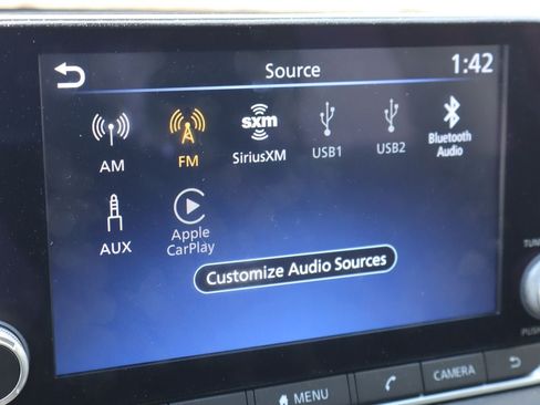 Used 2024 Nissan Sentra SR FWD image 8