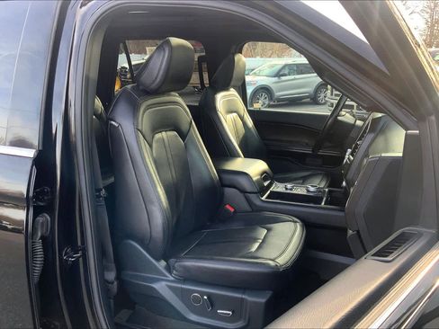 Used 2021 Ford Expedition Max Limited AWD/4WD image 8