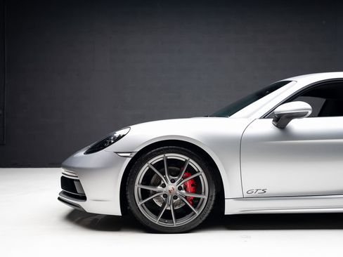 Used 2019 Porsche 718 Cayman GTS RWD image 18
