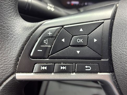 Used 2021 Nissan Kicks SV FWD image 36