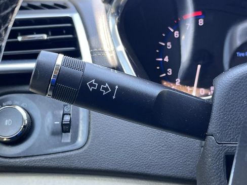 Used 2013 Cadillac SRX Performance image 32