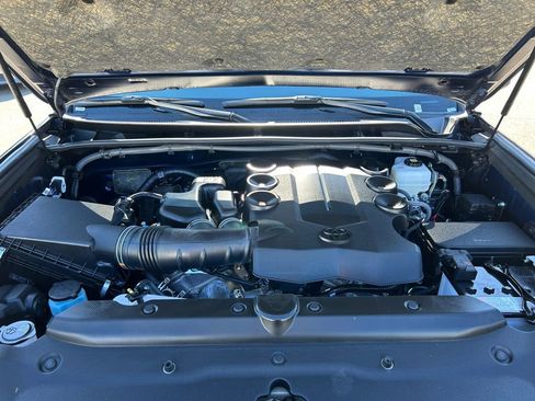 Used 2024 Toyota 4Runner SR5 image 30