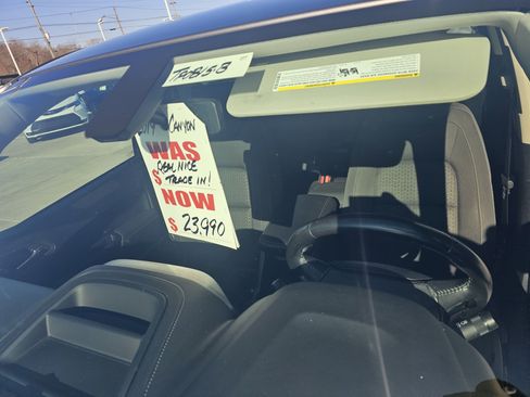 Used 2019 GMC Canyon SLE w/ Trailering Package image 27