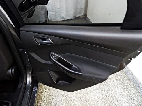 Used 2016 Ford Focus ST FWD image 16