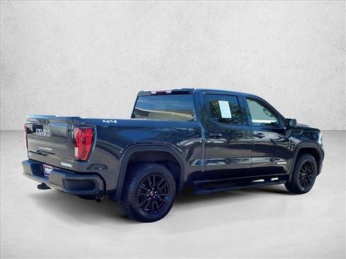 Used 2022 GMC Sierra 1500 Elevation w/ LPO, Elevation Black Package AWD/4WD image 4