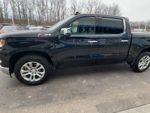 Used 2022 Chevrolet Silverado 1500 LTZ w/ LTZ Premium Package image 4