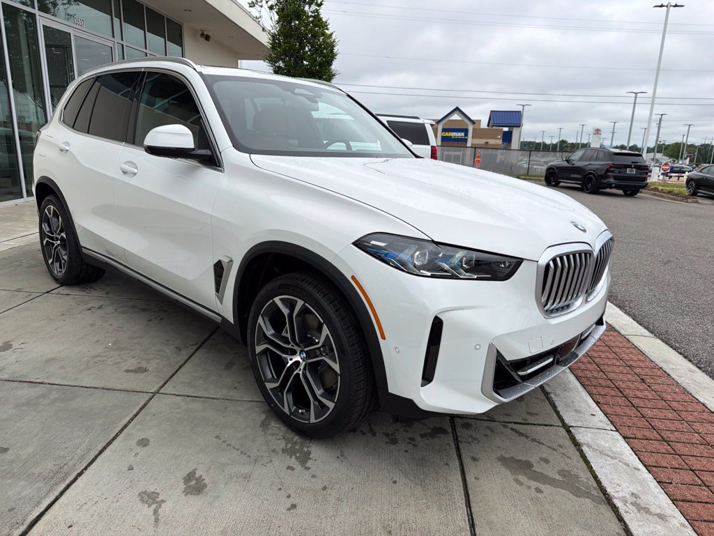 Used 2026 BMW X5 sDrive40i w/ Climate Comfort Package RWD image 8