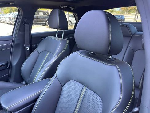 Used 2025 Kia K5 GT FWD image 23