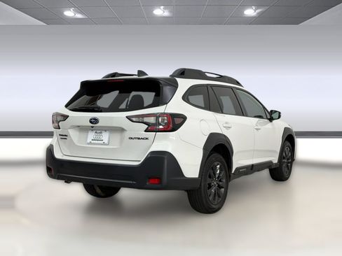 Used 2023 Subaru Outback Onyx Edition AWD/4WD image 9
