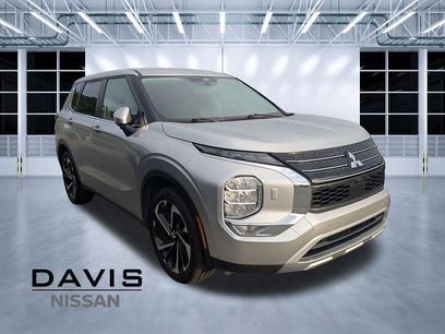 Used 2024 Mitsubishi Outlander SE