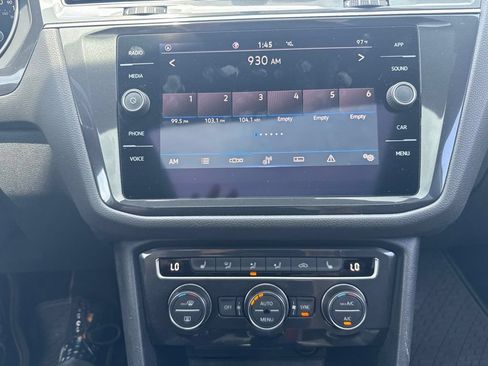 Used 2021 Volkswagen Tiguan S FWD image 6
