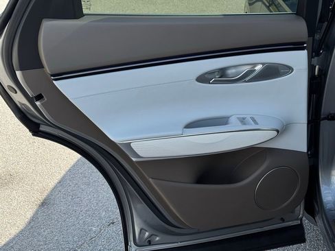 New 2026 Genesis GV70 2.5T Advanced AWD/4WD image 22