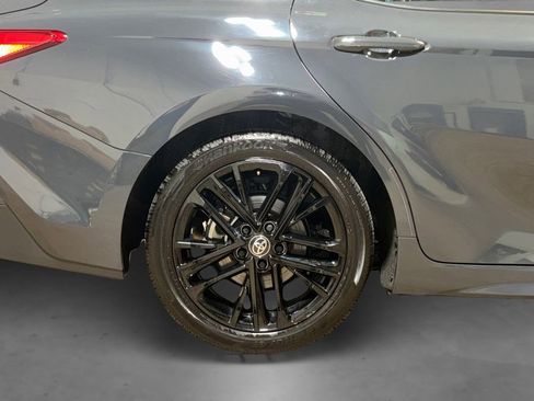 Used 2025 Toyota Camry SE image 18