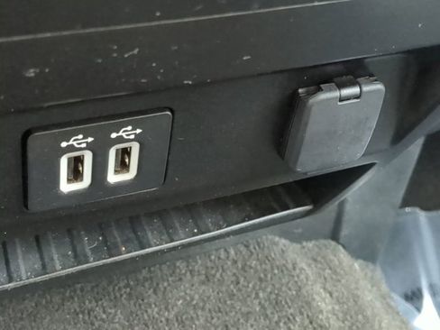 Used 2019 Ford F150 XLT image 21