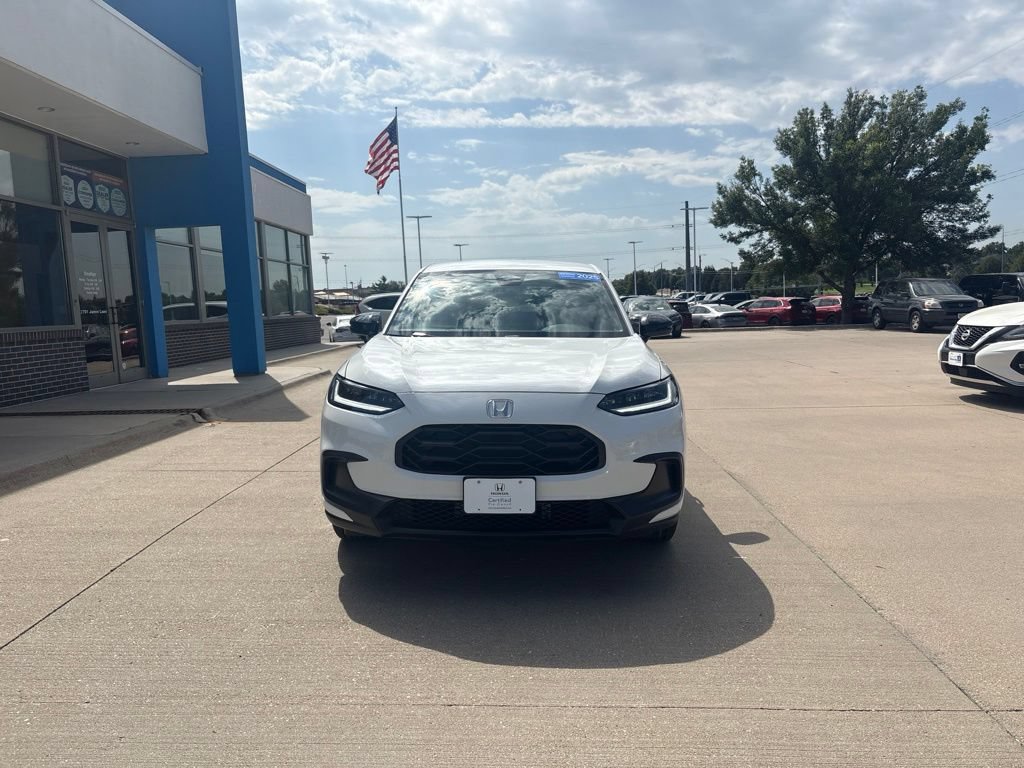 Certified 2025 Honda HR-V Sport image 2