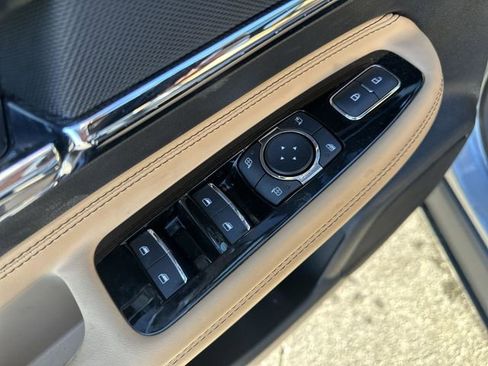 Used 2021 Lincoln Corsair Reserve w/ Equipment Group 201A image 17